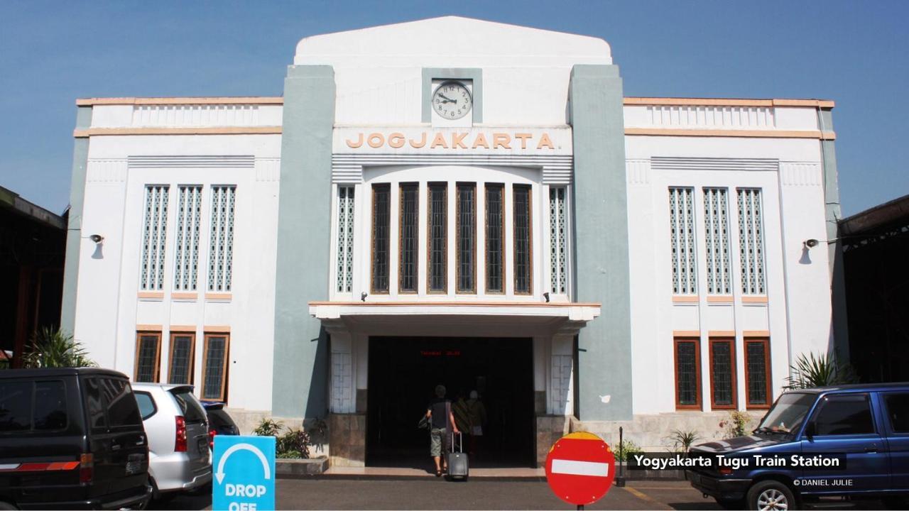 D'Talent Hotel Jogjakarta Buitenkant foto