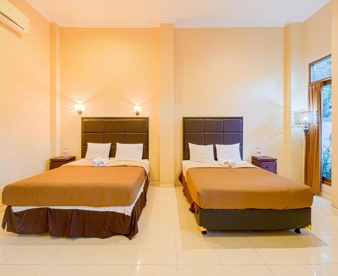 D'Talent Hotel Jogjakarta Buitenkant foto