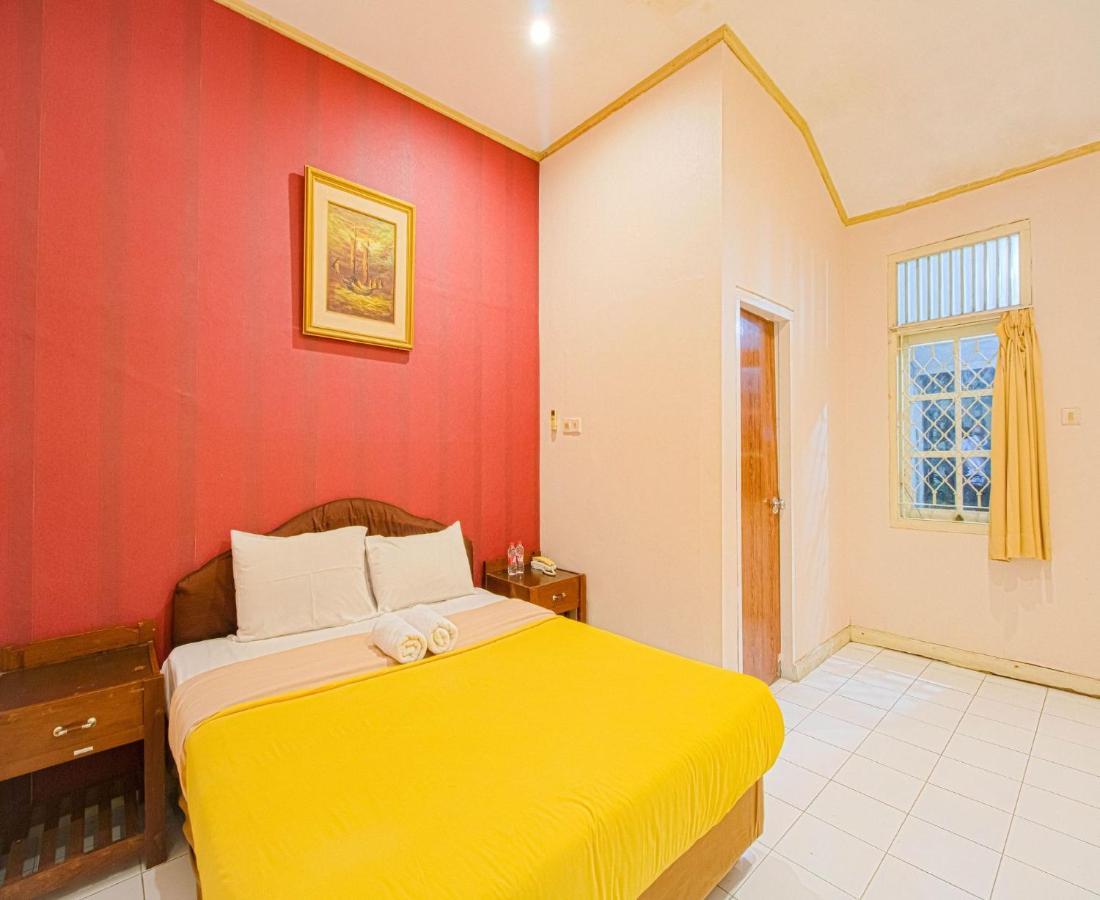 D'Talent Hotel Jogjakarta Buitenkant foto