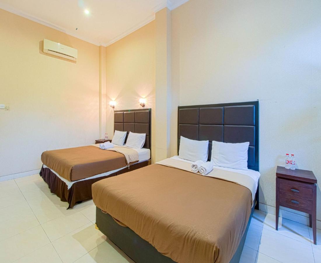 D'Talent Hotel Jogjakarta Buitenkant foto