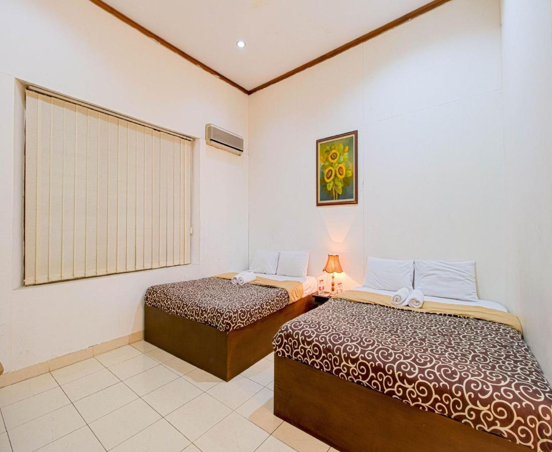 D'Talent Hotel Jogjakarta Buitenkant foto